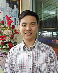 พชร อาชวานันทกุล